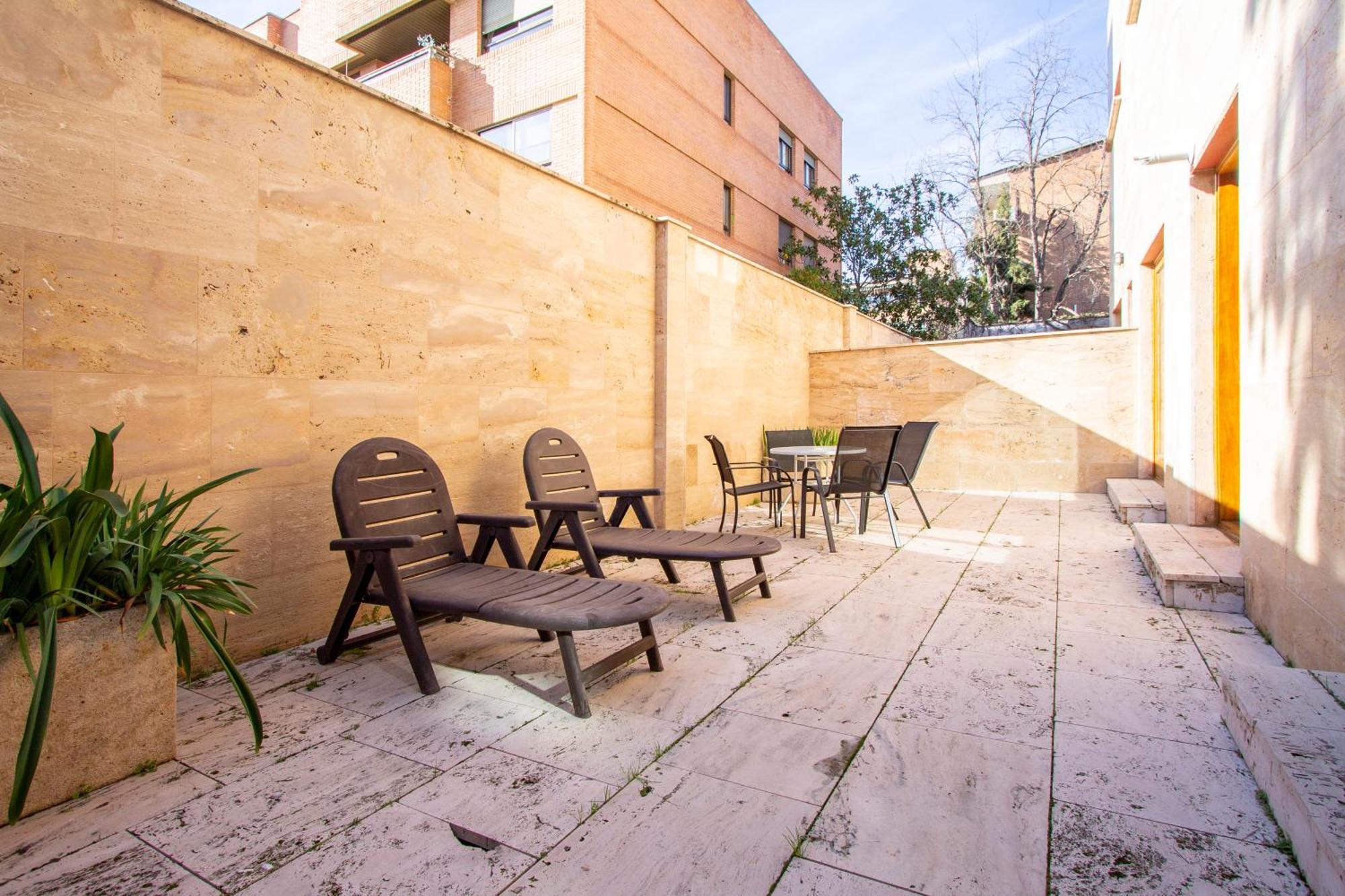 Apartamentos Villablino Arturo Soria Мадрид Экстерьер фото